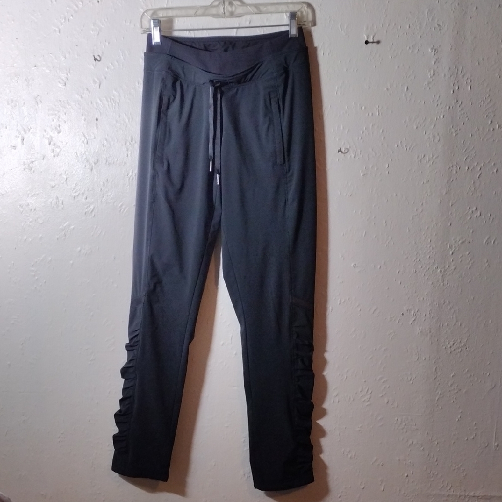 Lululemon,Size 28 Waist,Black Ruched ,Jogger Leggings